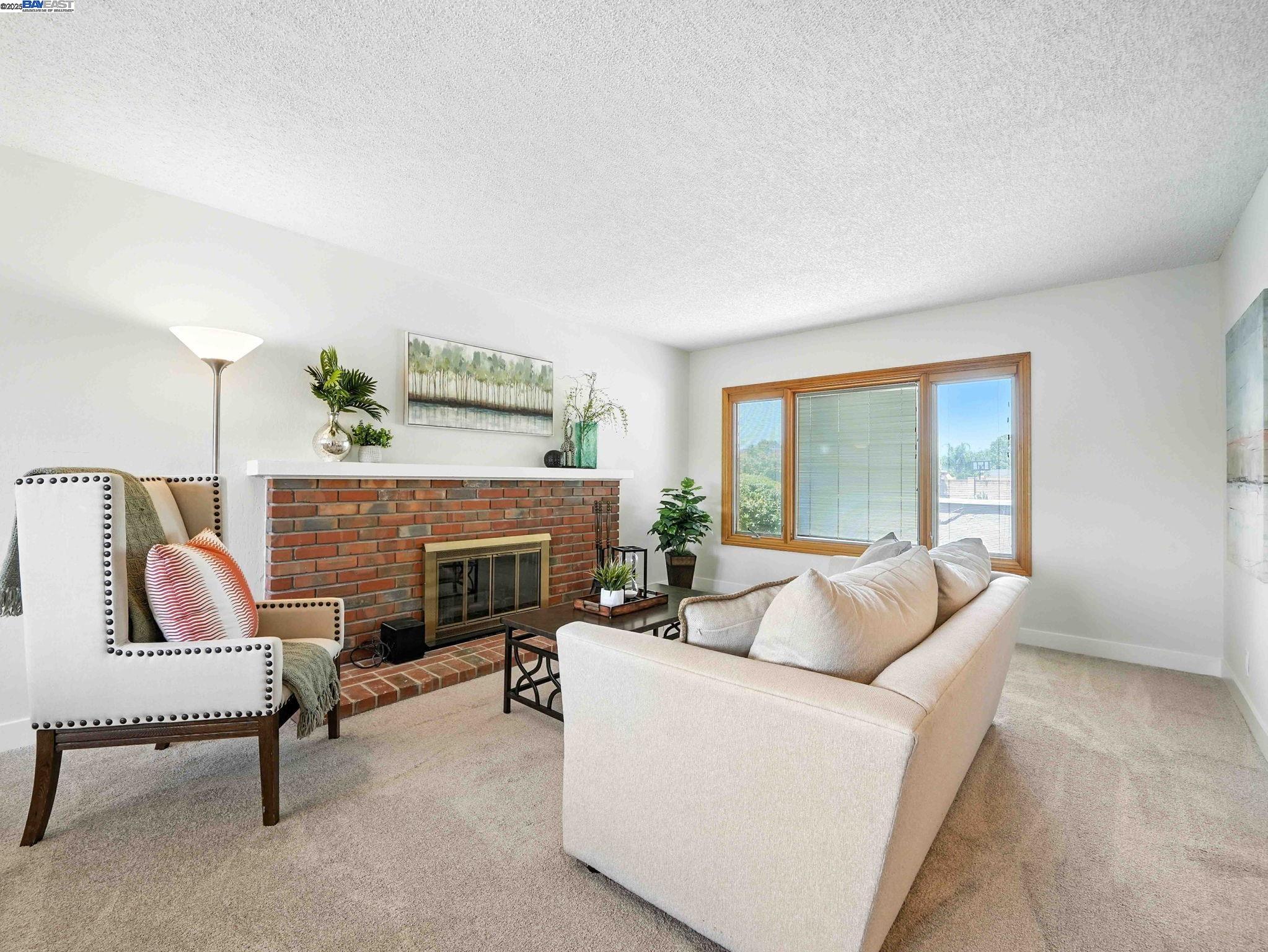 Livermore, California, 94550, United States, 4 Bedrooms Bedrooms, ,2 BathroomsBathrooms,Residential,For Sale,1901124