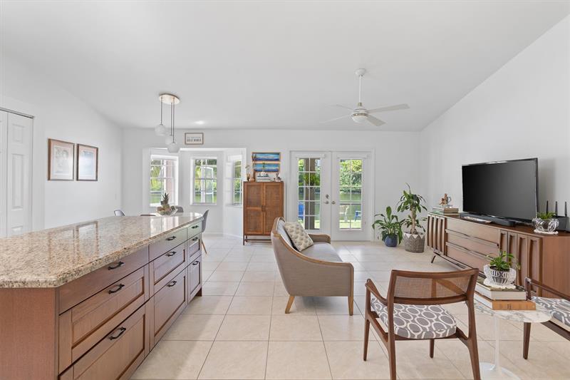 Sunrise, Florida, 33323, United States, 3 Bedrooms Bedrooms, ,2 BathroomsBathrooms,Residential,For Sale,1862219