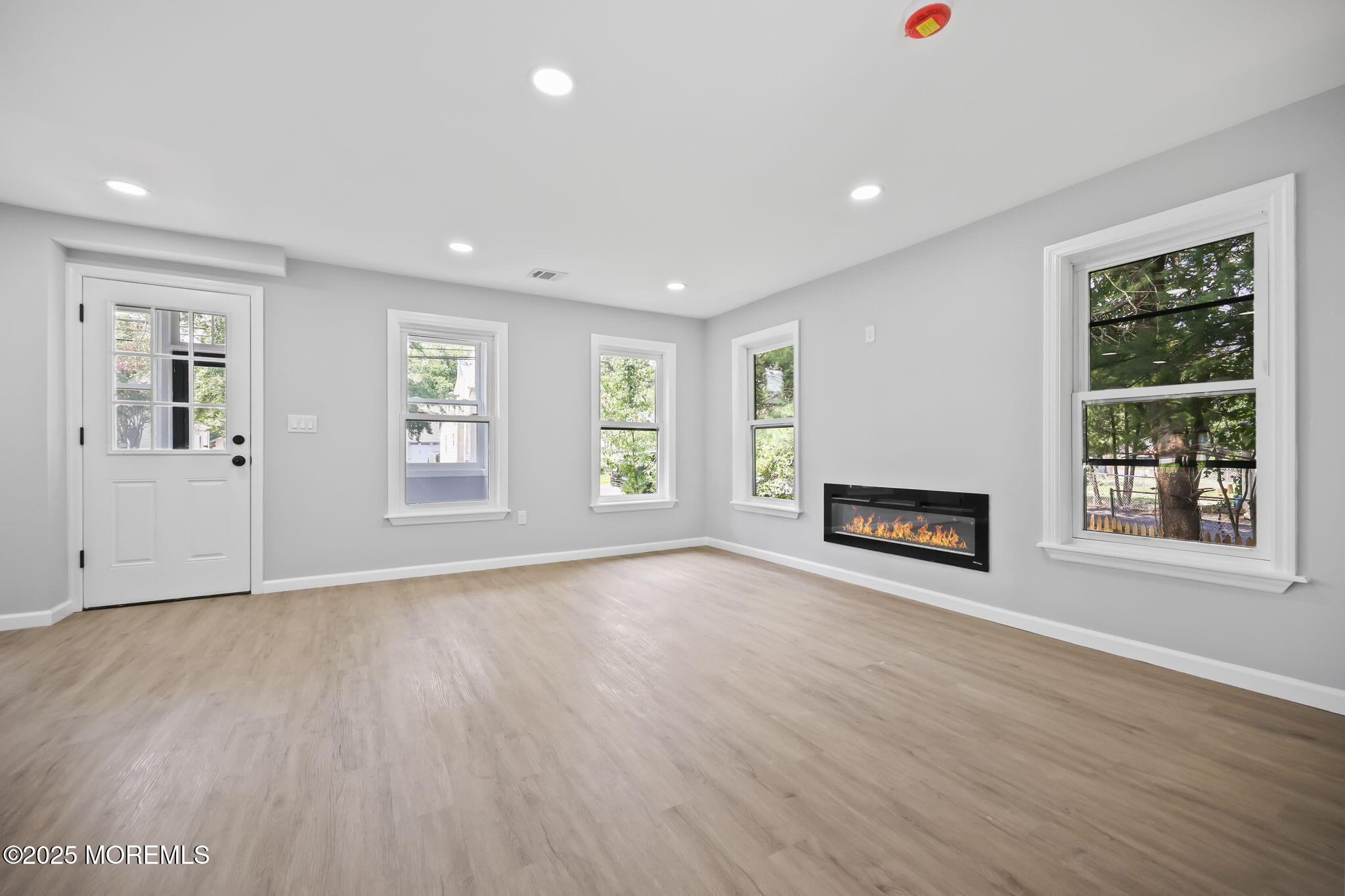 Matawan, New Jersey, 07747, United States, 3 Bedrooms Bedrooms, ,2 BathroomsBathrooms,Residential,For Sale,1977234