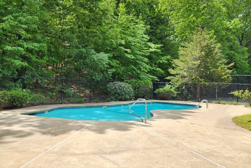 Shrewsbury, Massachusetts, 01545, United States, 2 Bedrooms Bedrooms, ,3 BathroomsBathrooms,Residential,For Sale,1987011