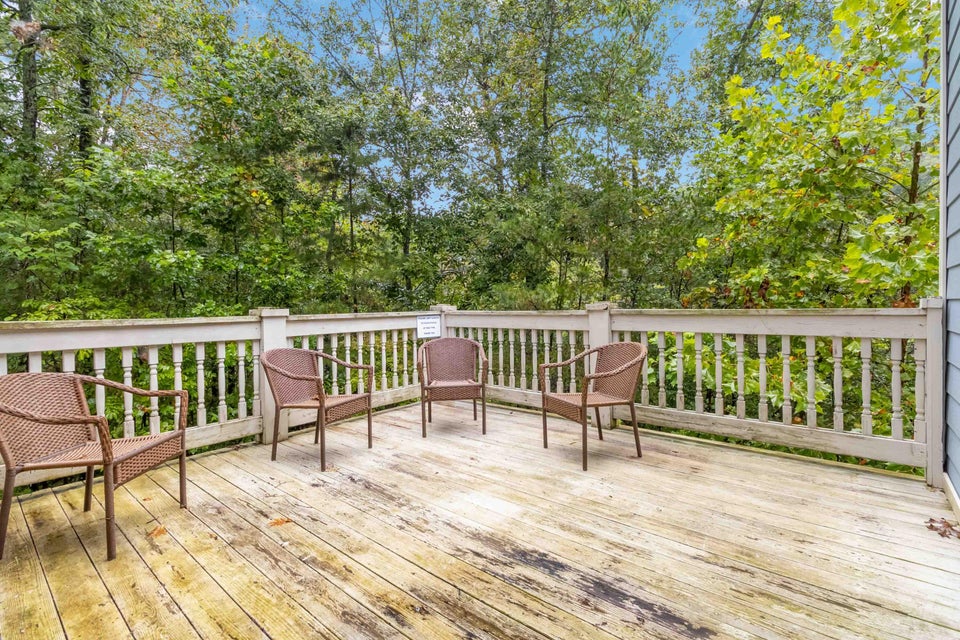 Burnside, Kentucky, 42519, United States, 5 Bedrooms Bedrooms, ,4 BathroomsBathrooms,Residential,For Sale,1978974