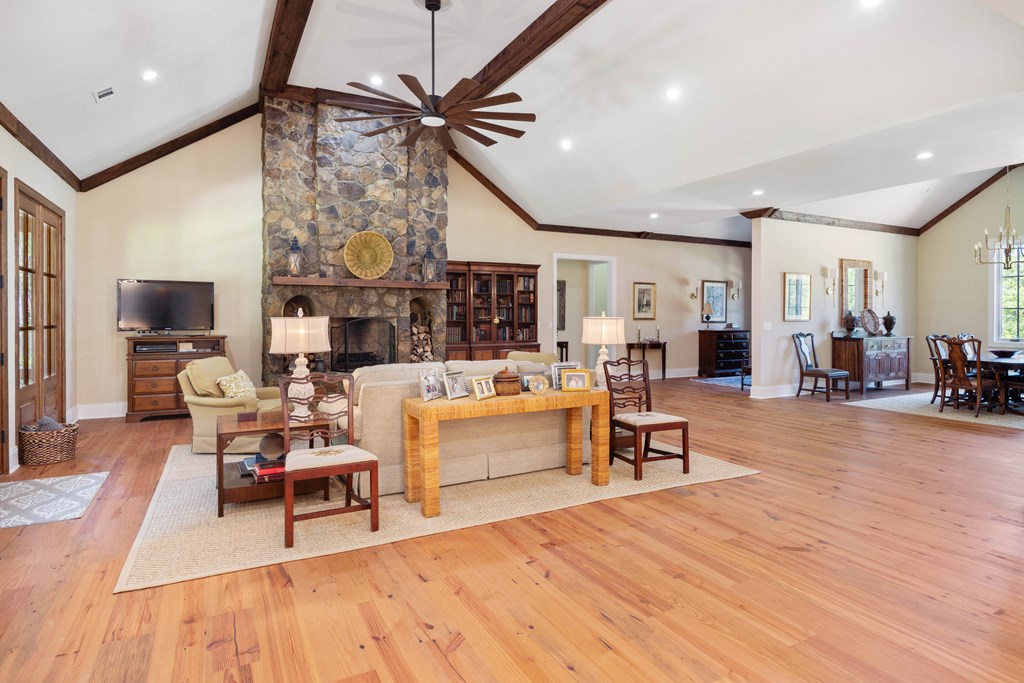 Columbus, Georgia, 31904, United States, 5 Bedrooms Bedrooms, ,5 BathroomsBathrooms,Residential,For Sale,1906061