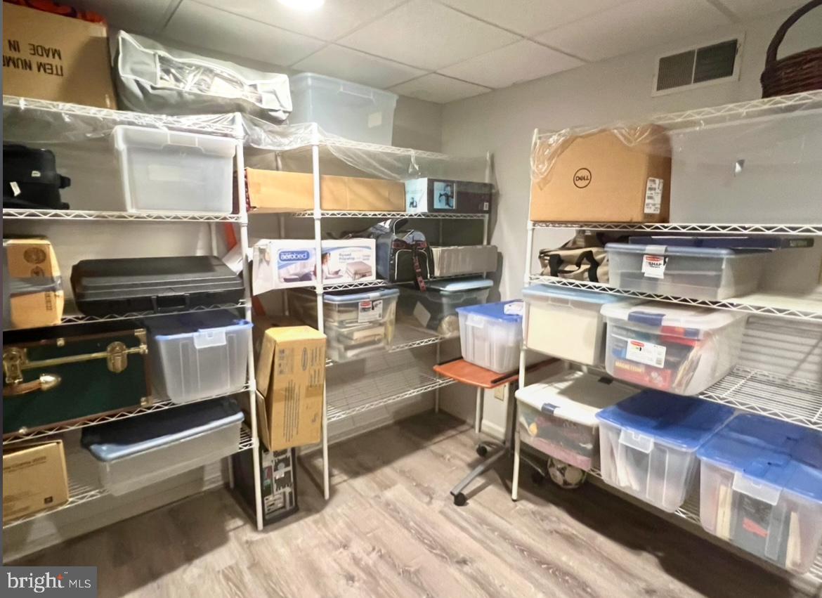 Chambersburg, Pennsylvania, 17202, United States, 5 Bedrooms Bedrooms, ,6 BathroomsBathrooms,Residential,For Sale,1989609