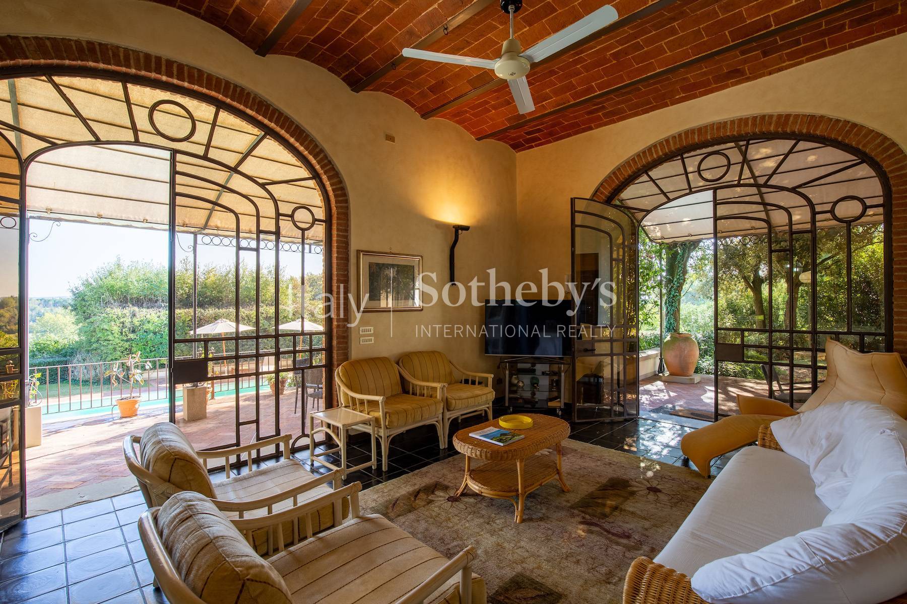  Villa with dépendance and vineyard in Tuscany - 物件實景
