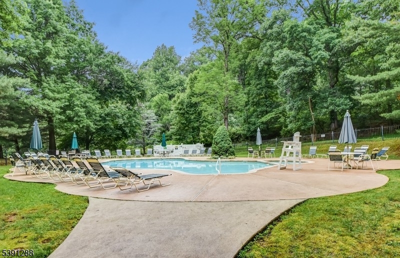 Bedminster Twp., New Jersey, 07921, United States, 2 Bedrooms Bedrooms, ,4 BathroomsBathrooms,Residential,For Sale,1988060