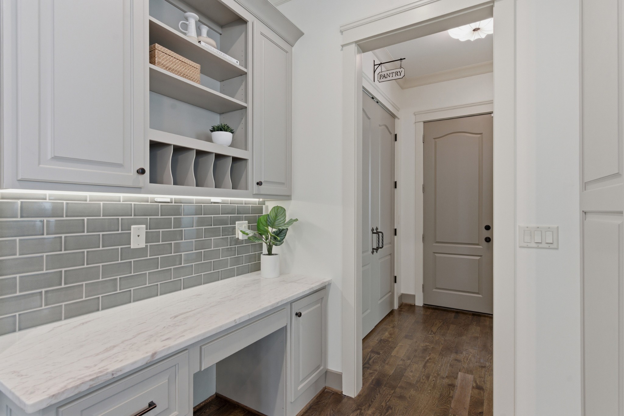  114A Lasalle Ct, Nashville, TN, 37205 - 物件實景