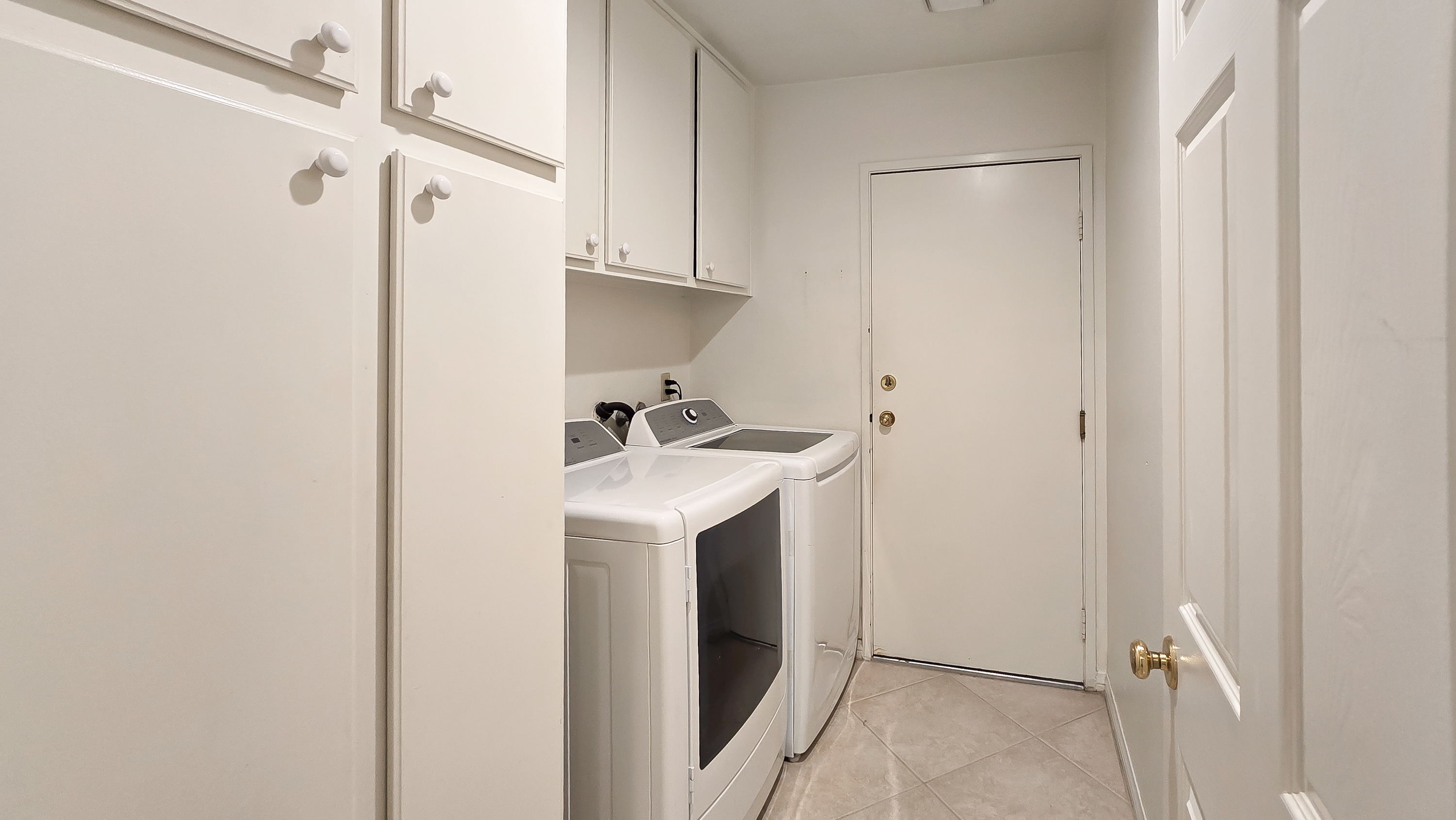  1209 Upland Hills Drive South, Upland, CA 91786 - 物件實景