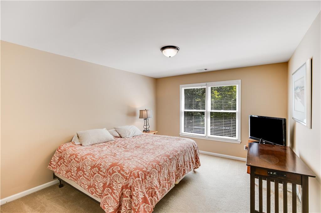 Gainesville, Georgia, 30506, United States, 4 Bedrooms Bedrooms, ,4 BathroomsBathrooms,Residential,For Sale,1938316