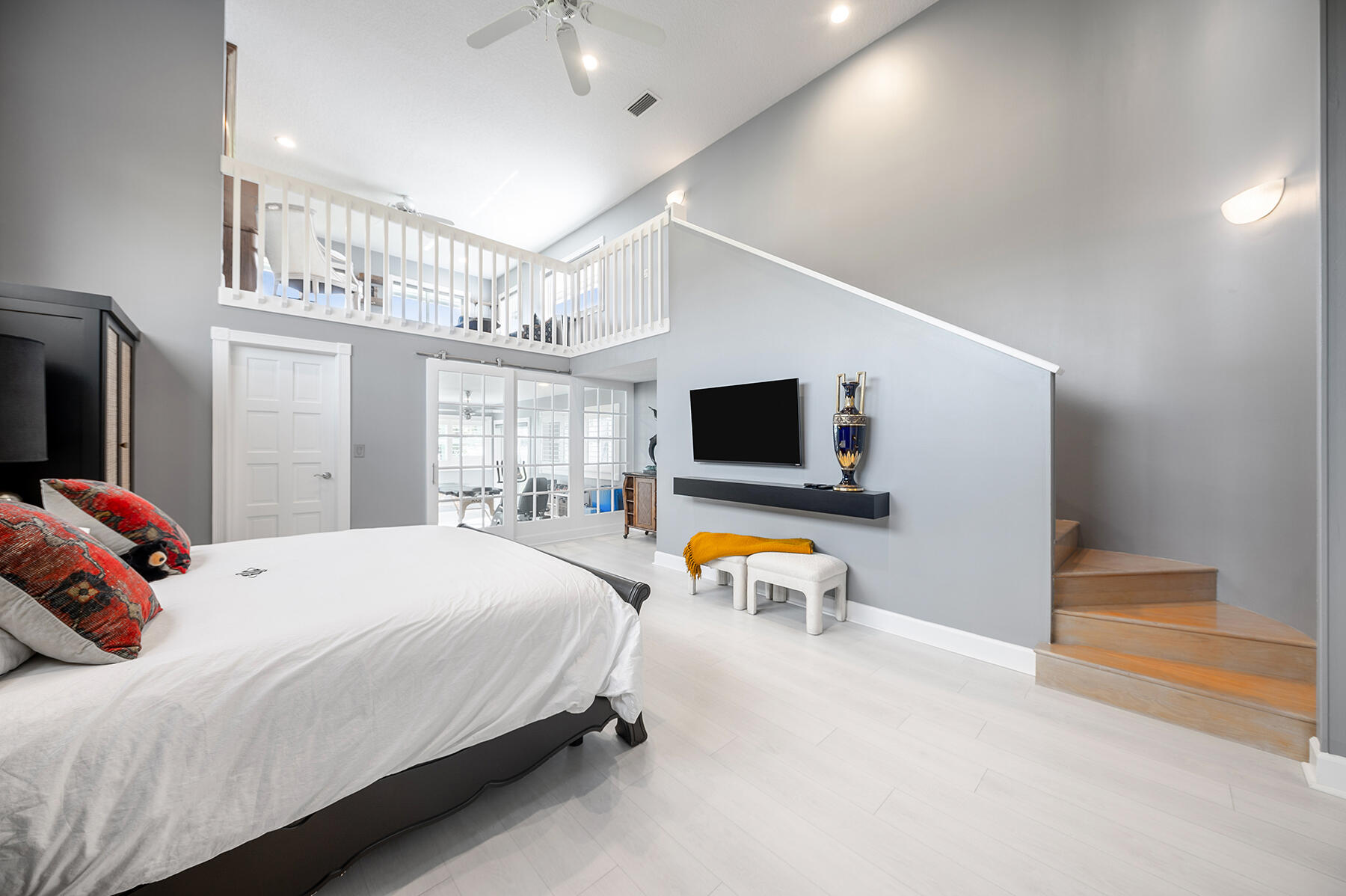 West Palm Beach, Florida, 33401, United States, 4 Bedrooms Bedrooms, ,5 BathroomsBathrooms,Residential,For Sale,2002916