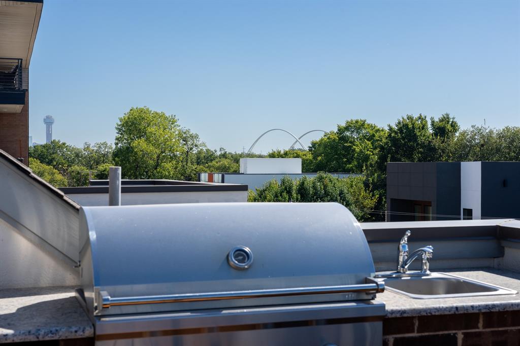 Dallas, Texas, 75212, United States, 3 Bedrooms Bedrooms, ,4 BathroomsBathrooms,Residential,For Sale,1966564