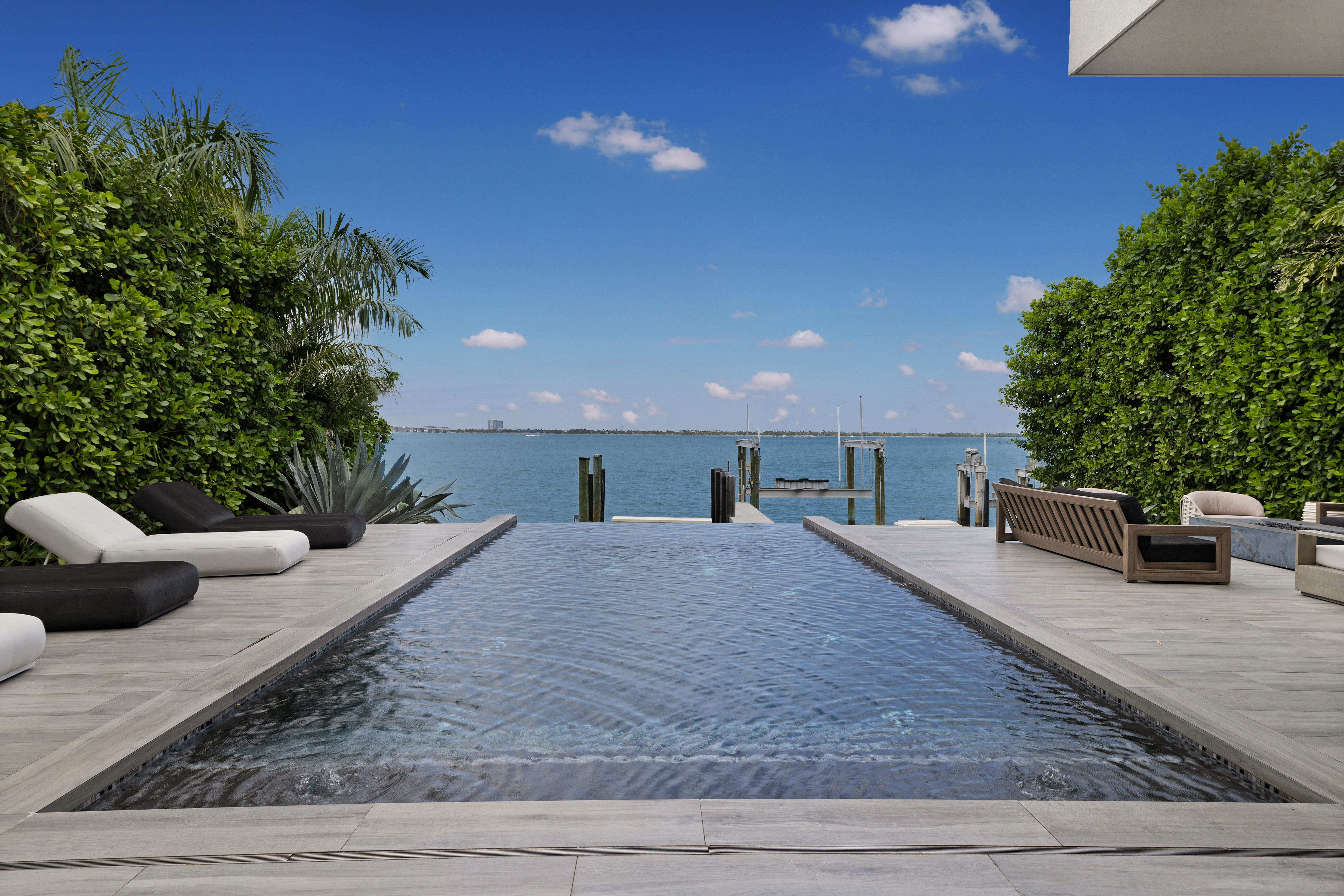  1379 N Venetian Way, Miami, FL, 33139 - 物件實景
