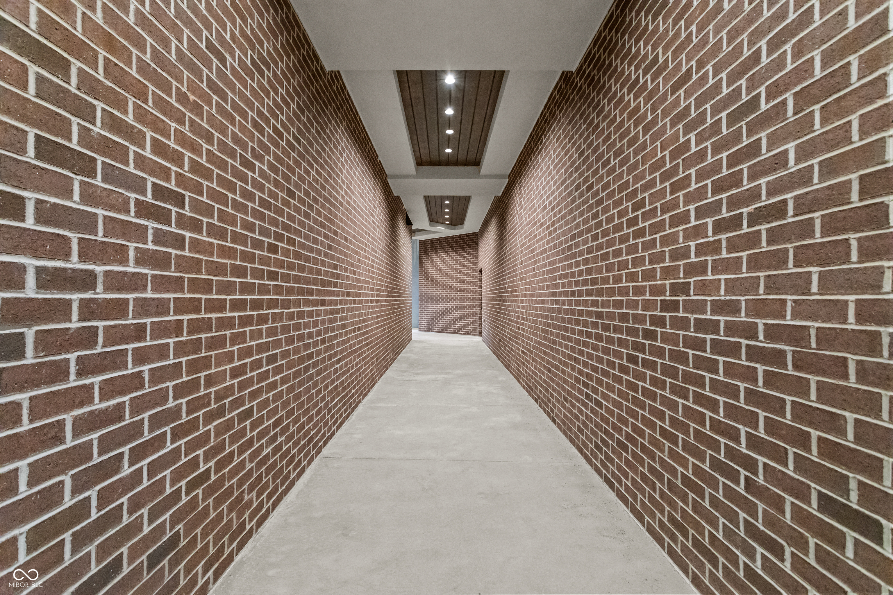 Carmel, Indiana, 46032, United States, 2 Bedrooms Bedrooms, ,3 BathroomsBathrooms,Residential,For Sale,1982696