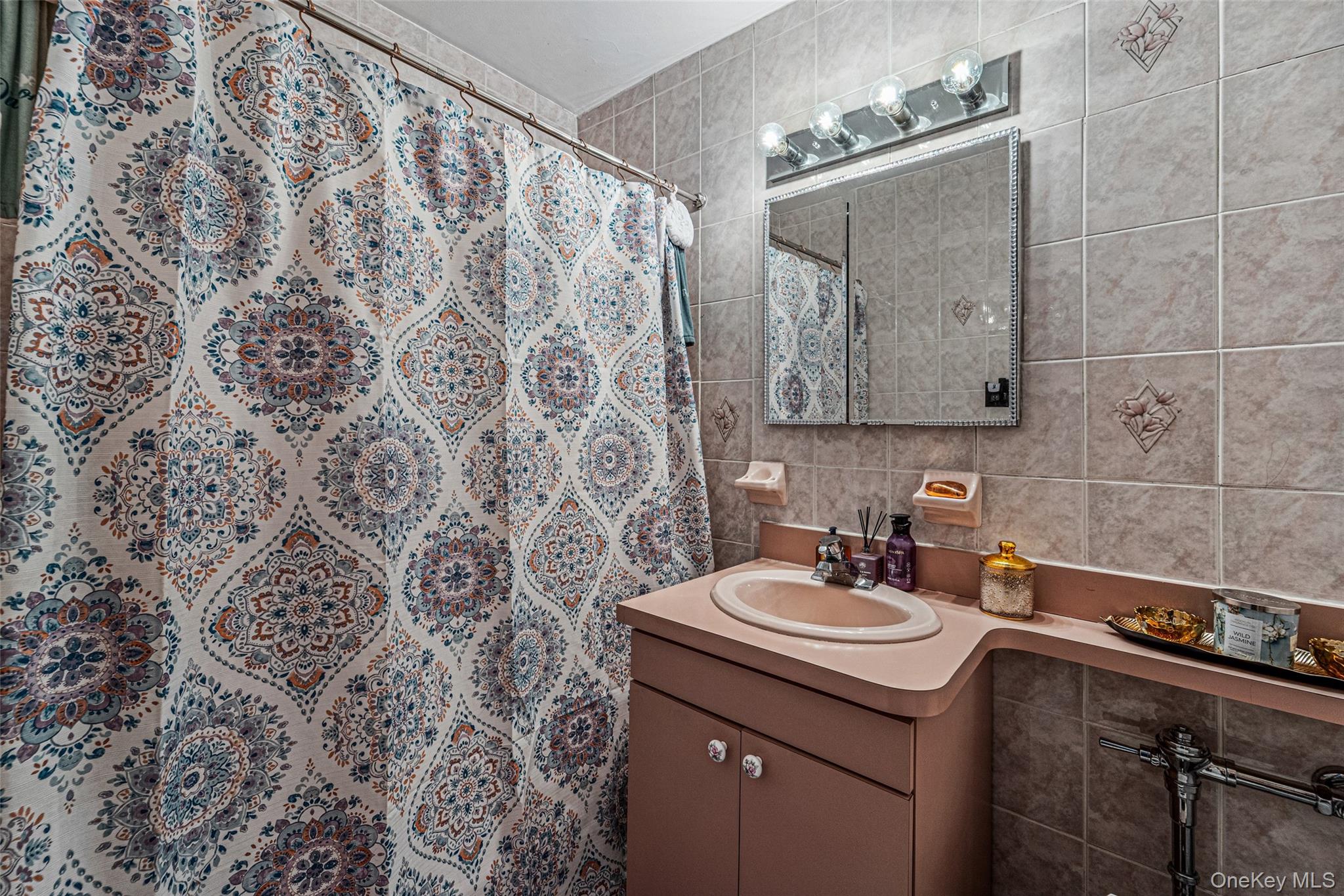  8429 153rd Avenue, Howard Beach, NY, 11414 - 物件實景