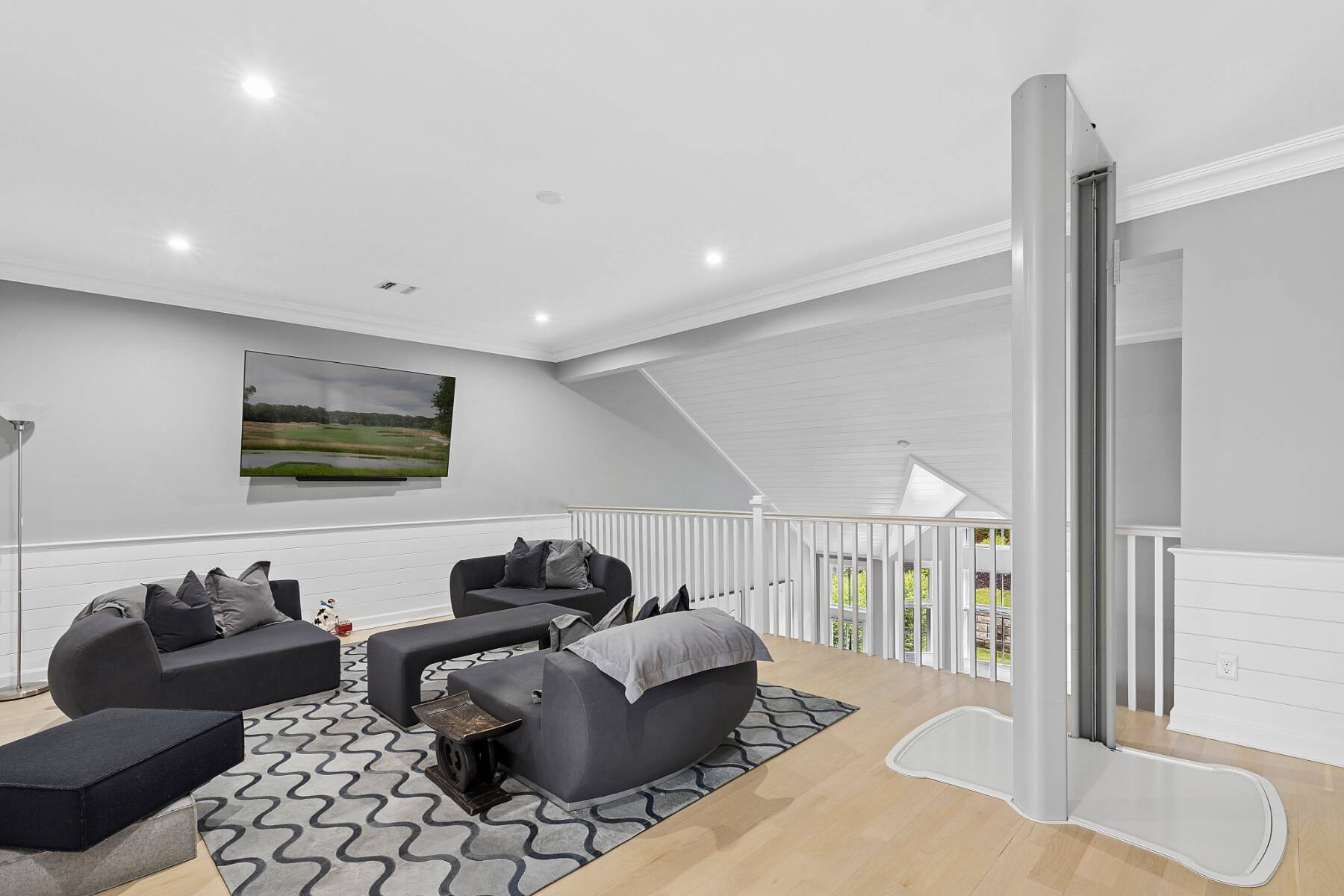  Bishops Pond SH Village Townhouse - 物件實景