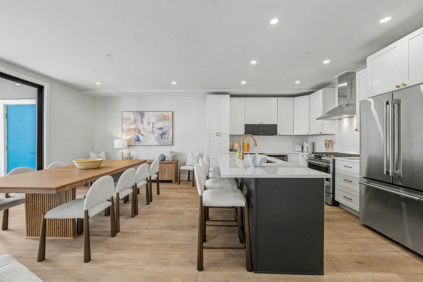  323 E Oak Avenue #101 - 物件實景