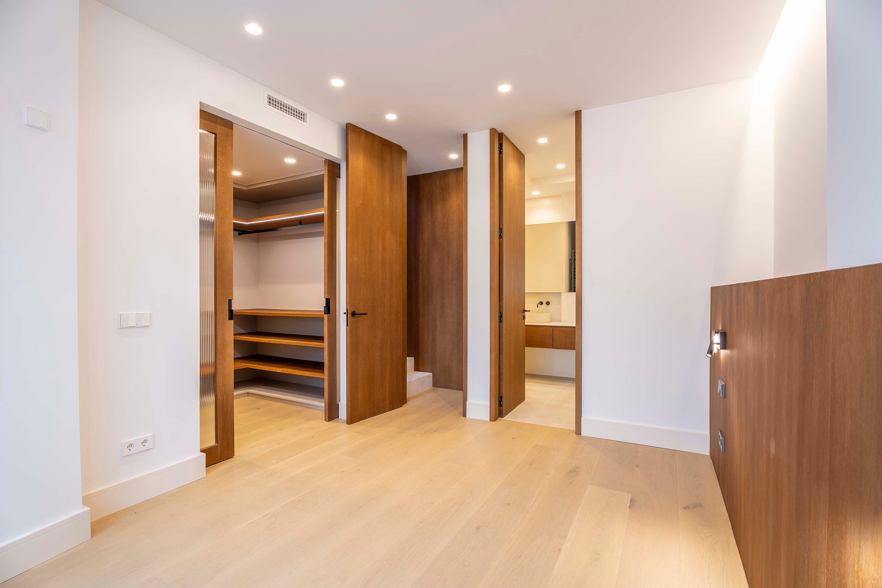  Renovated Flat 2 bedrooms and 3 bathrooms in Central Madrid - 物件實景