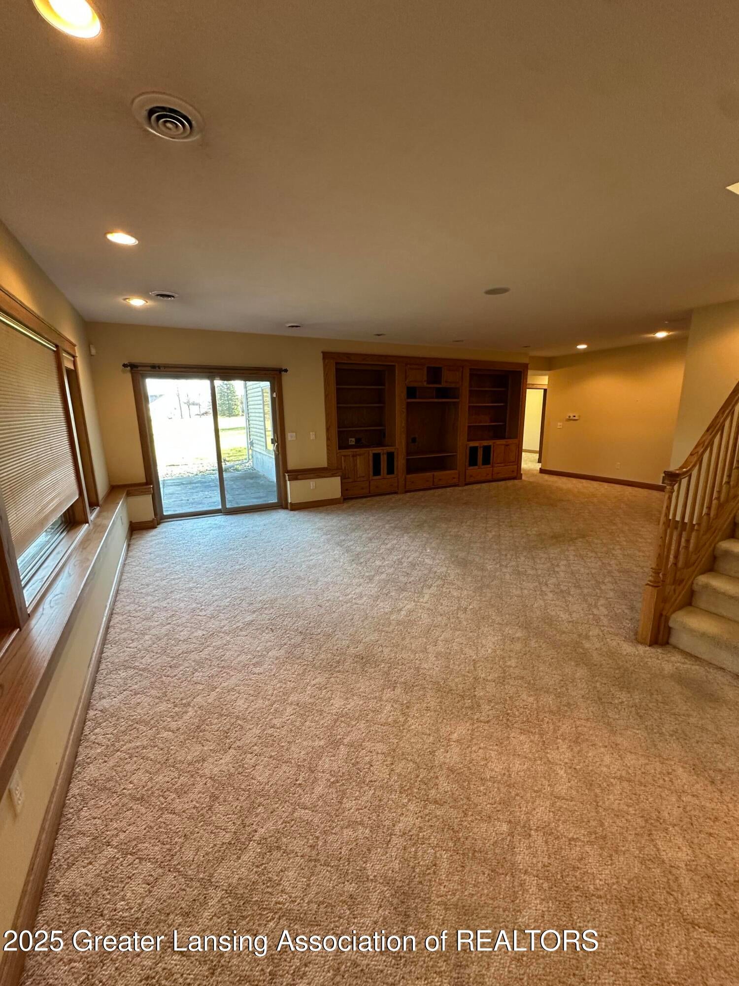 Lansing, Michigan, 48917, United States, 3 Bedrooms Bedrooms, ,4 BathroomsBathrooms,Residential,For Sale,1995579