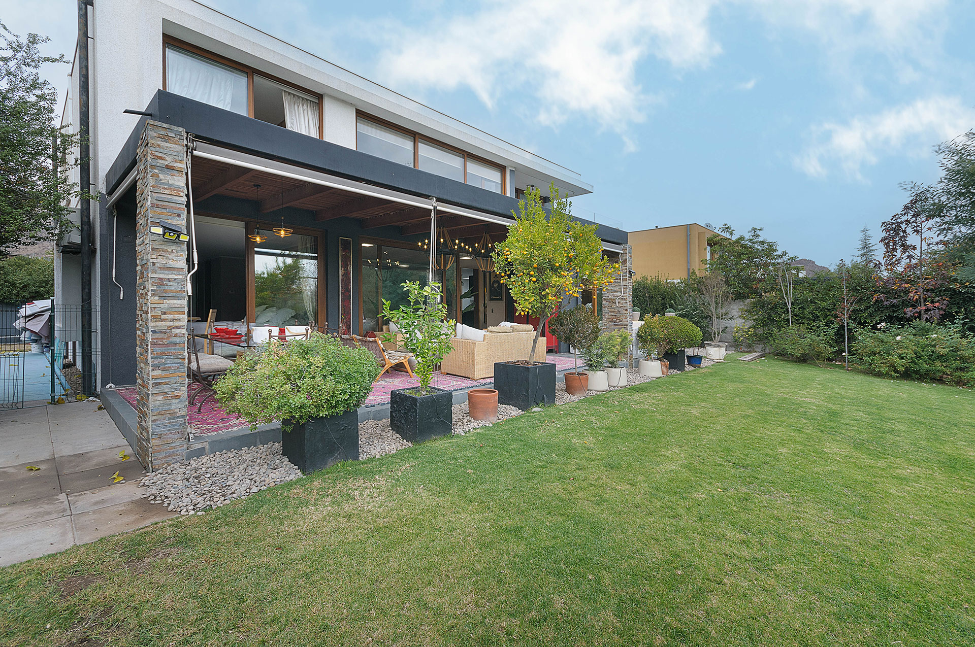  5-Bedroom Mediterranean-Style Home in Piedra Roja - 物件實景