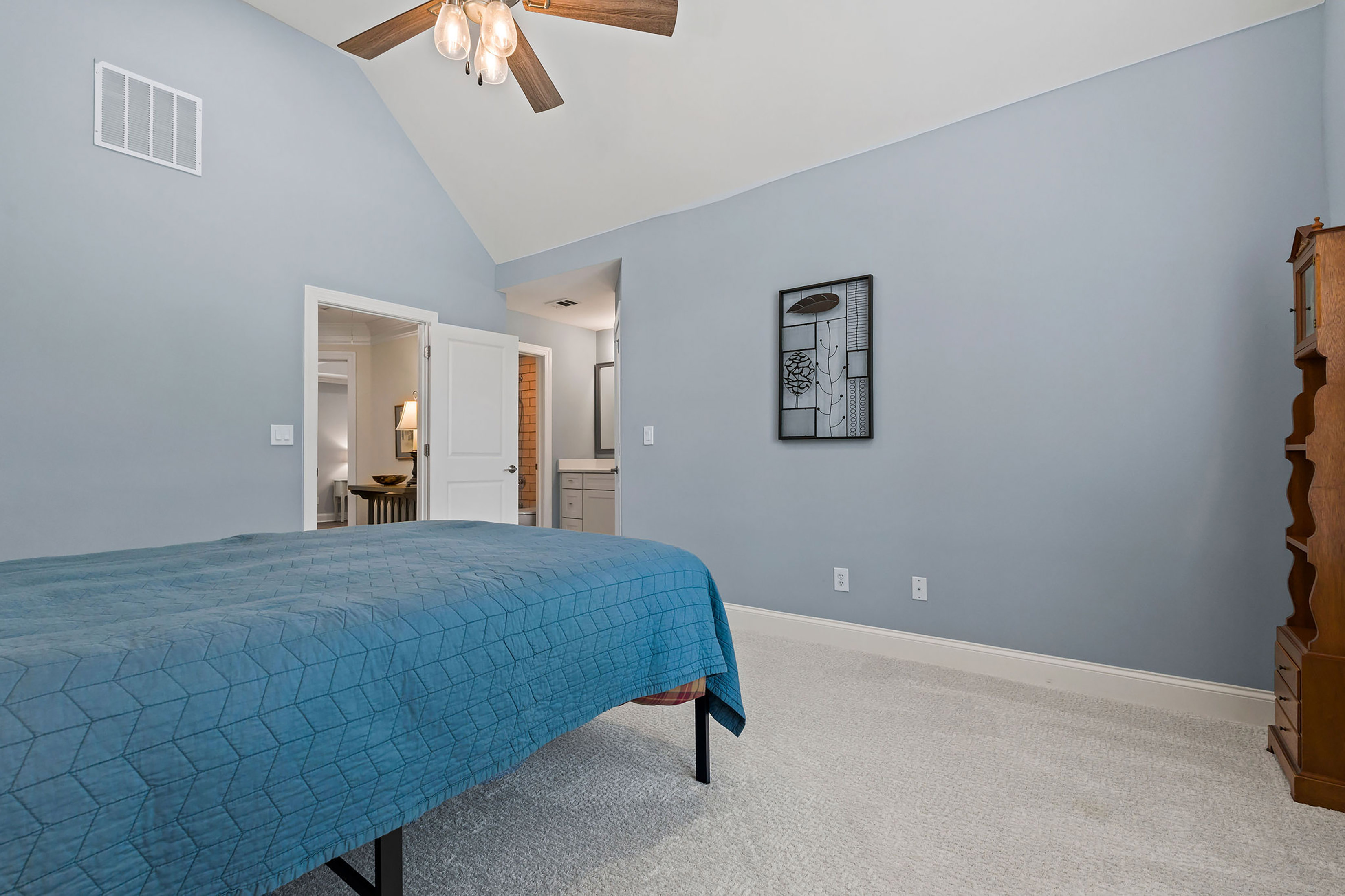  Roswell Home Blends Charm, Privacy and Location - 物件實景