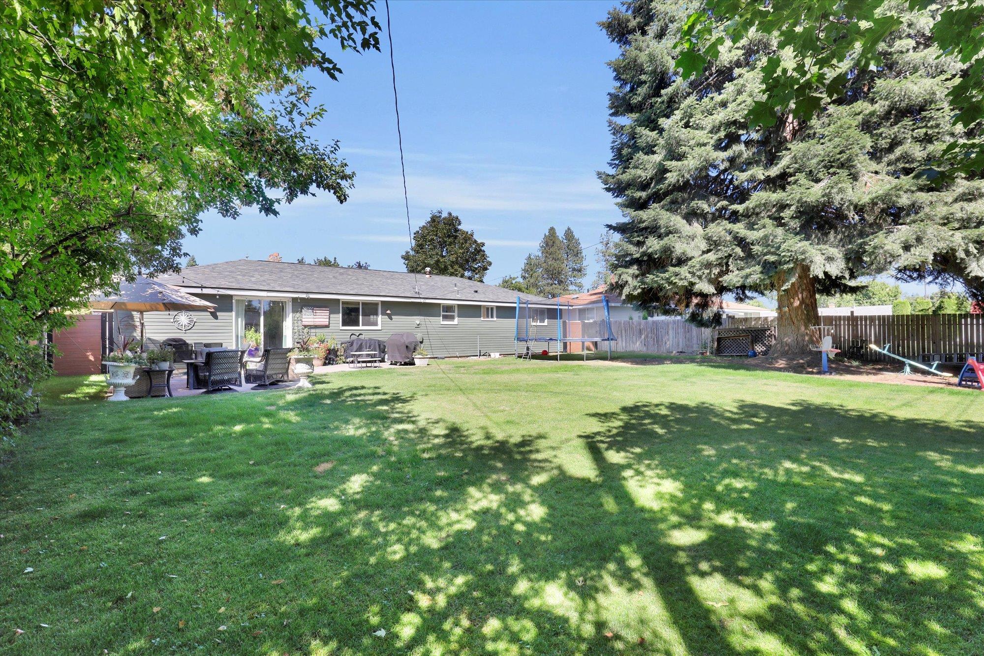 Spokane Valley, Washington, 99216, United States, 4 Bedrooms Bedrooms, ,3 BathroomsBathrooms,Residential,For Sale,1927363