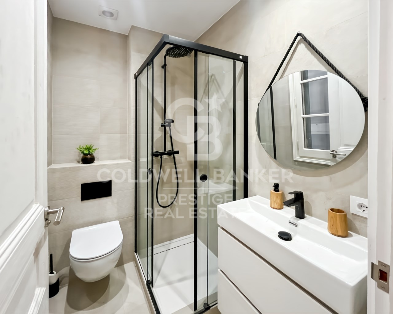 Barcelona, Catalonia, ES, 3 Bedrooms Bedrooms, ,3 BathroomsBathrooms,Residential,For Sale,1900939