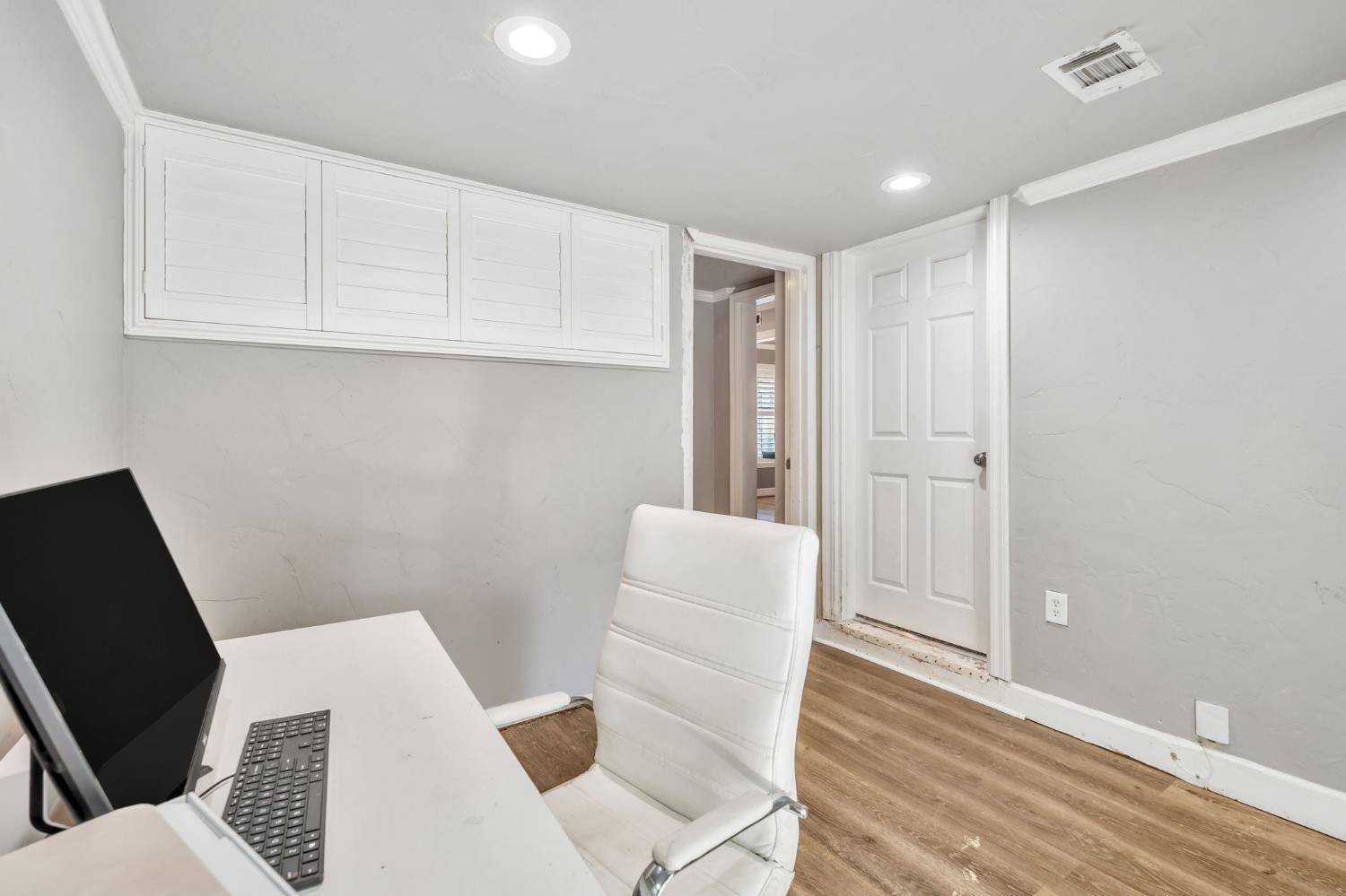 Stockton, California, 95207, United States, 3 Bedrooms Bedrooms, ,2 BathroomsBathrooms,Residential,For Sale,1915984