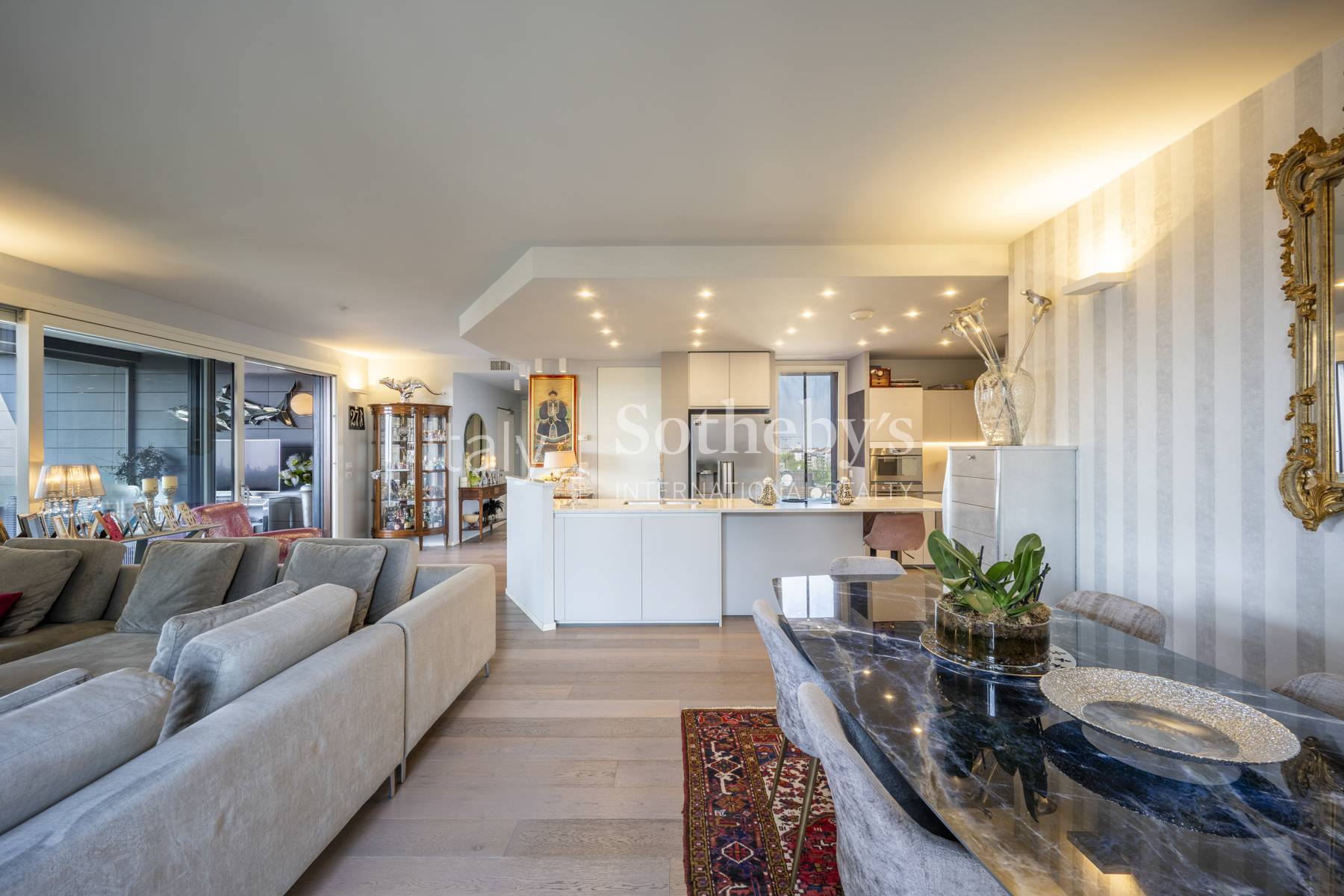  Prestigious penthouse in the heart of Milan - 物件實景