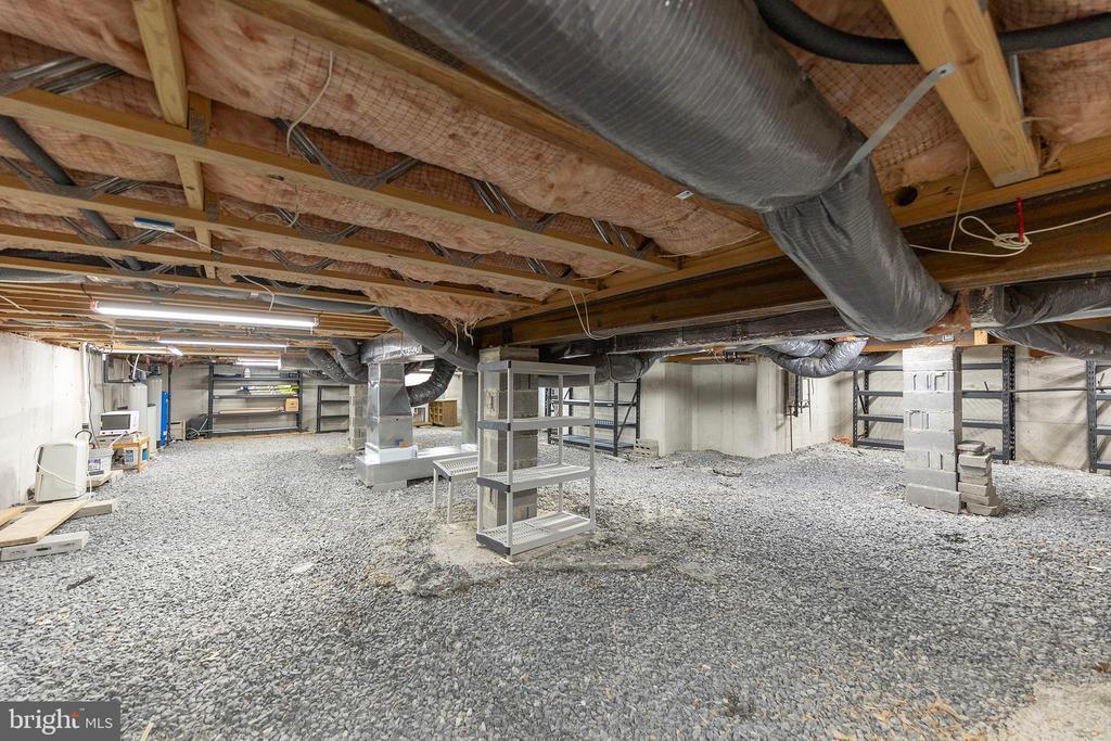 Strasburg, Virginia, 22657, United States, 2 Bedrooms Bedrooms, ,2 BathroomsBathrooms,Residential,For Sale,1996820