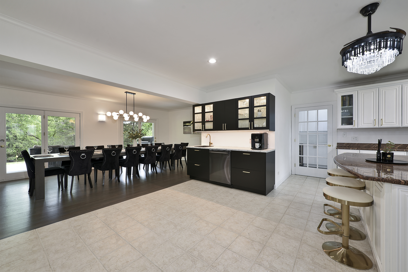 Inverness, Illinois, 60067, United States, 6 Bedrooms Bedrooms, ,7 BathroomsBathrooms,Residential,For Sale,2047955