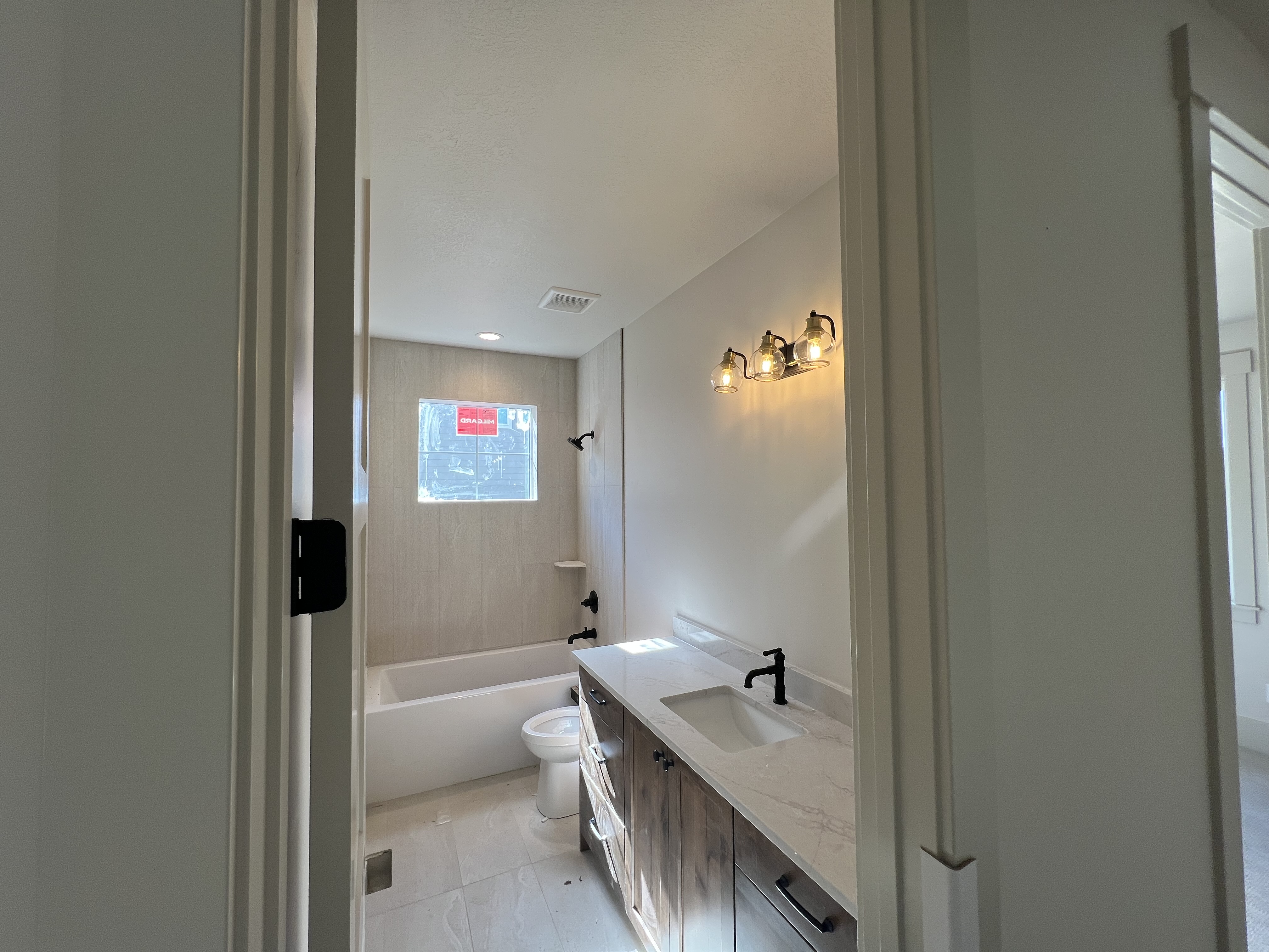 Mantua, Utah, 84324, United States, 4 Bedrooms Bedrooms, ,3 BathroomsBathrooms,Residential,For Sale,1793207