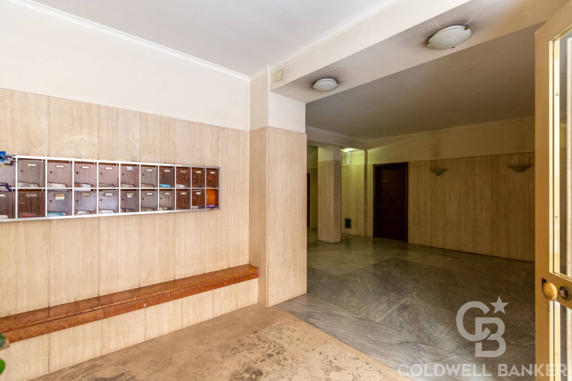 Roma, Roma, 00100, IT, 2 Bedrooms Bedrooms, ,1 BathroomBathrooms,Residential,For Sale,1940335