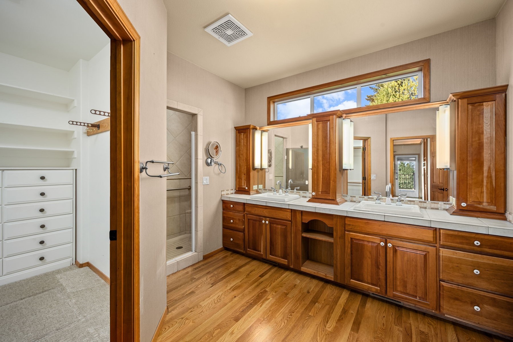  Custom Loch Haven Home with Views - 物件實景