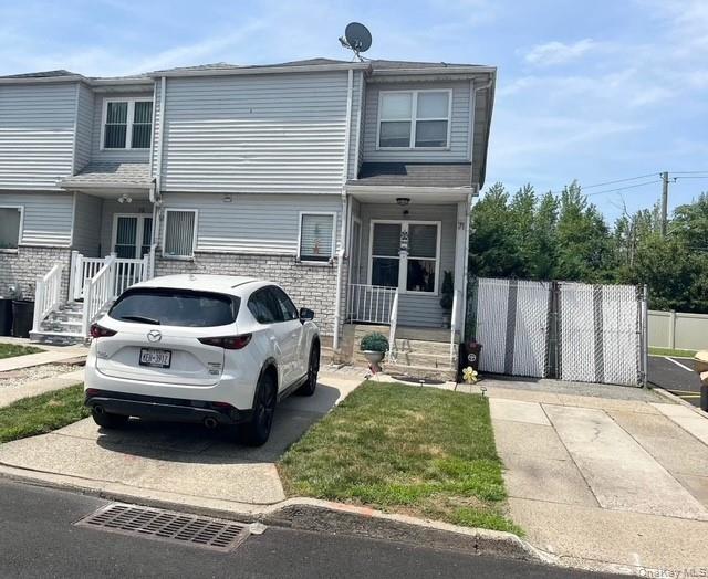 Staten Island, New York, 10309, United States, 3 Bedrooms Bedrooms, ,2 BathroomsBathrooms,Residential,For Sale,1918463