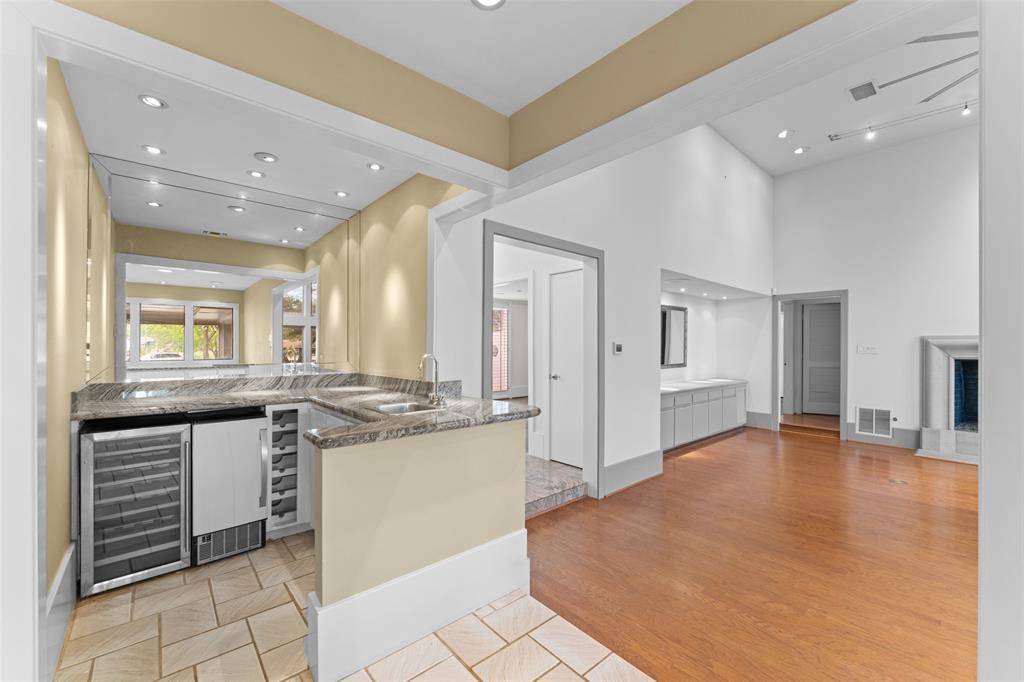 Duncanville, Texas, 75137, United States, 4 Bedrooms Bedrooms, ,3 BathroomsBathrooms,Residential,For Sale,1993899