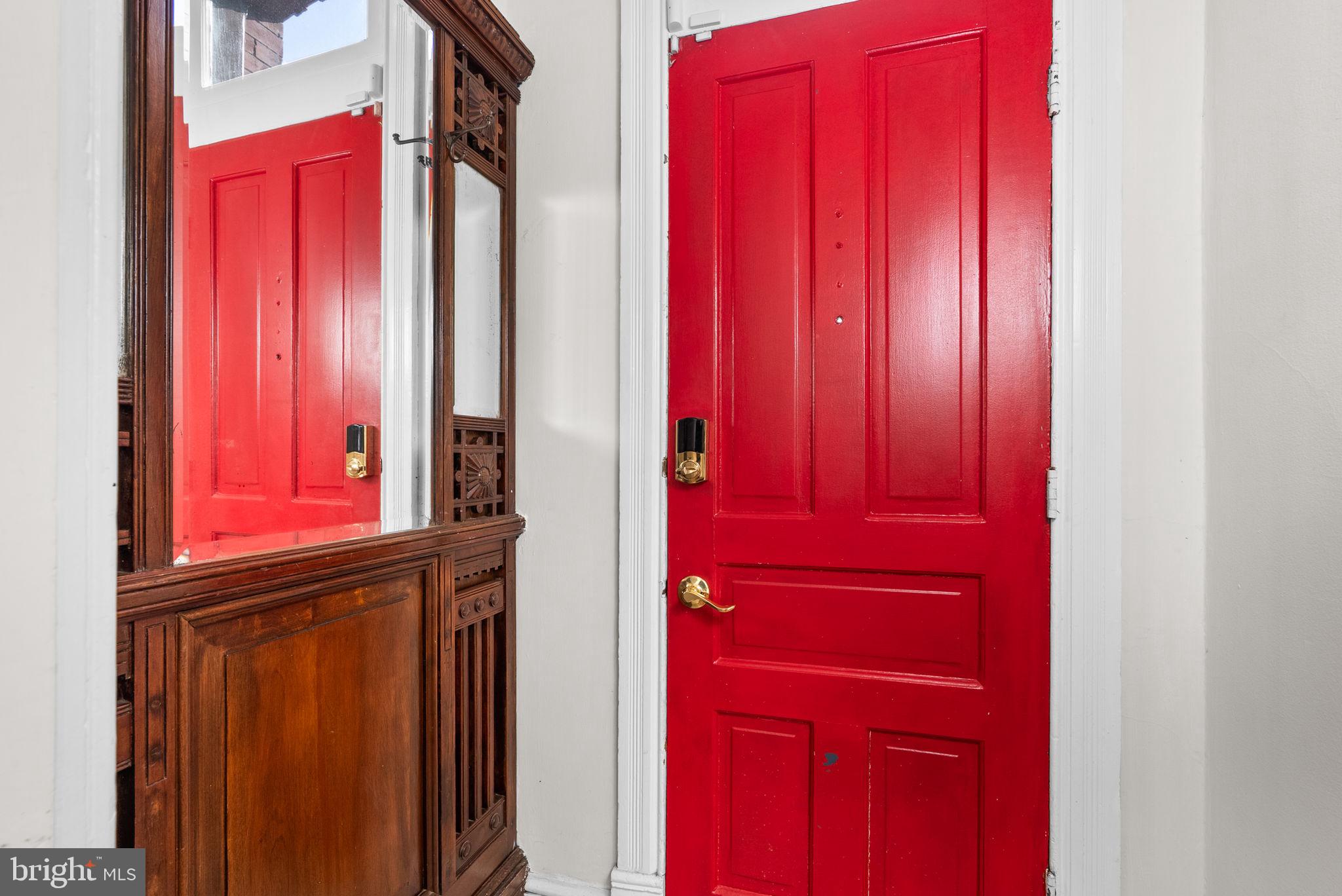 Washington, District of Columbia, 20003, United States, ,Residential,For Sale,1990462