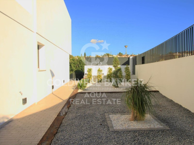 Alicante, Calpe / Calp, Calpe Pueblo Alicante, Cal, Calpe / Calp, Comunidad Valenciana, 03710, ES, 5 Bedrooms Bedrooms, ,5 BathroomsBathrooms,Residential,For Sale,Alicante, Calpe / Calp, Calpe Pueblo Alicante, Cal,1621624