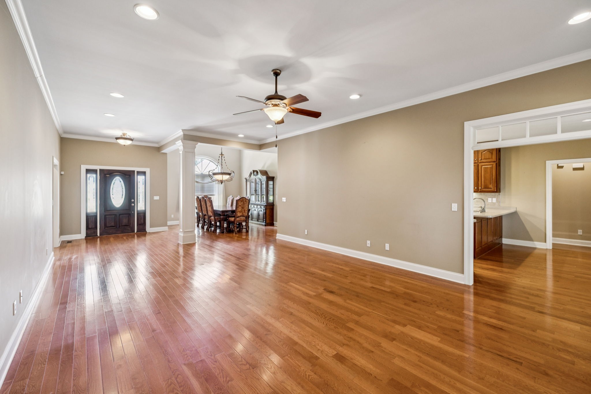 Manchester, Tennessee, 37355, United States, 4 Bedrooms Bedrooms, ,4 BathroomsBathrooms,Residential,For Sale,1937167