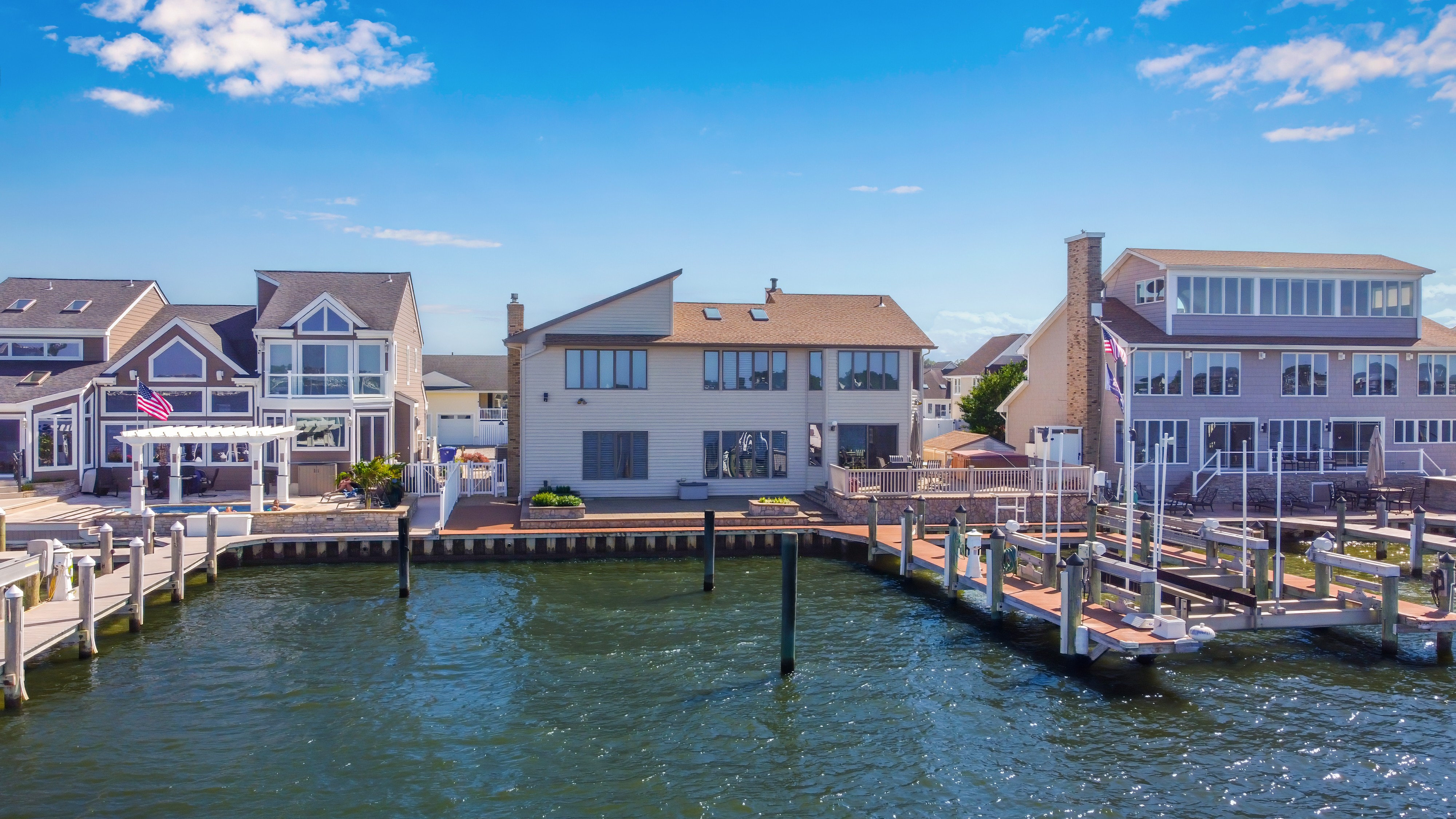  A Rare Bayfront Retreat on Silver Bay - 物件實景