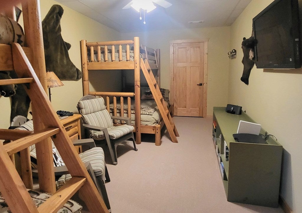 Morganton, Georgia, 30560, United States, 3 Bedrooms Bedrooms, ,4 BathroomsBathrooms,Residential,For Sale,1826410