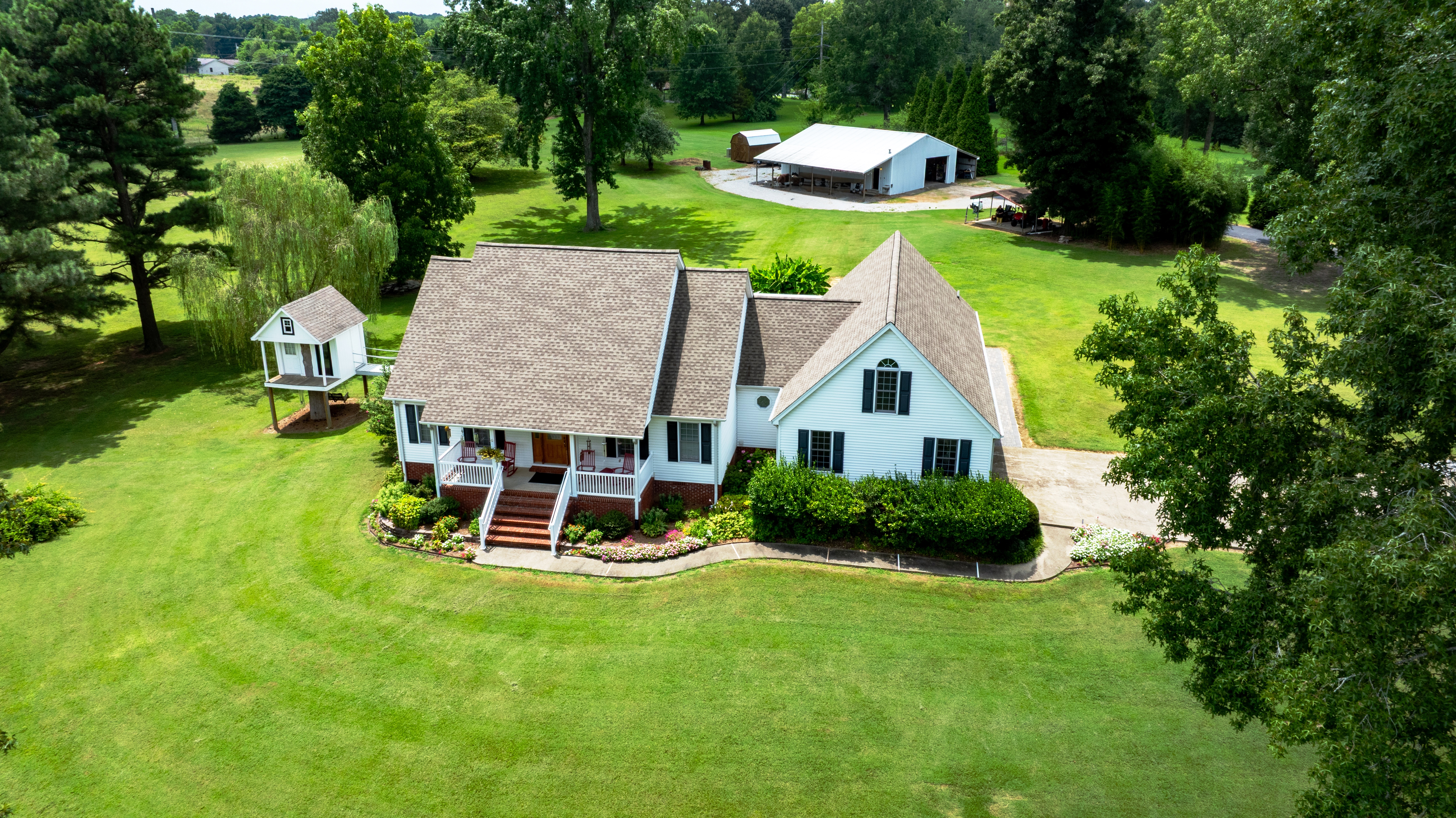 Paducah, Kentucky, 42003, United States, 4 Bedrooms Bedrooms, ,2 BathroomsBathrooms,Residential,For Sale,1974262