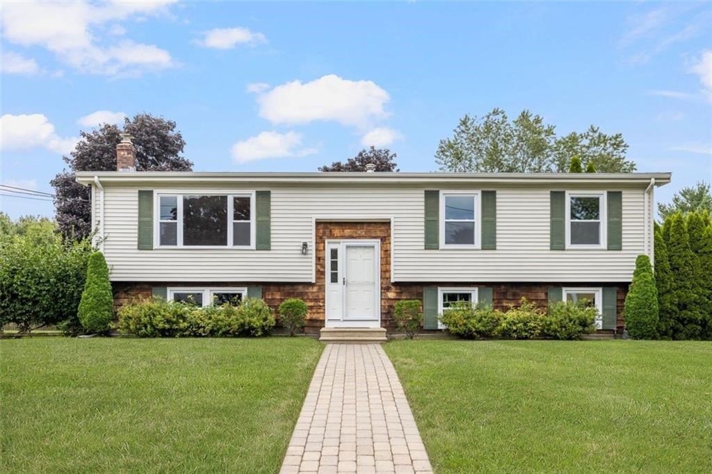 Cranston, Rhode Island, 02921, United States, 3 Bedrooms Bedrooms, ,2 BathroomsBathrooms,Residential,For Sale,1969397