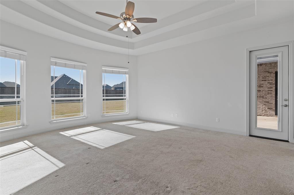 Shady Shores, Texas, 76208, United States, 4 Bedrooms Bedrooms, ,4 BathroomsBathrooms,Residential,For Sale,1983934