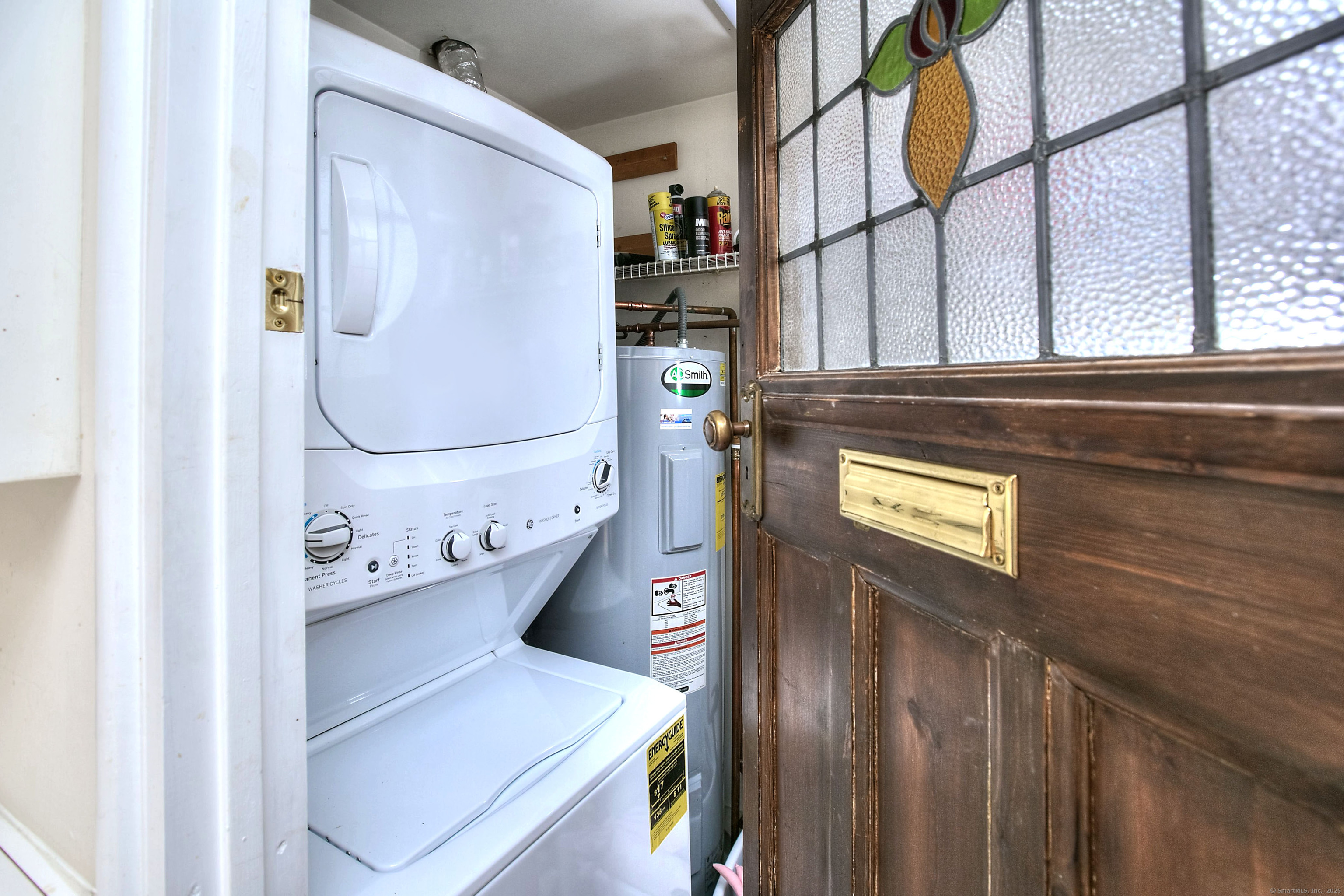 Norwalk, Connecticut, 06855, United States, 2 Bedrooms Bedrooms, ,2 BathroomsBathrooms,Residential,For Sale,1838207