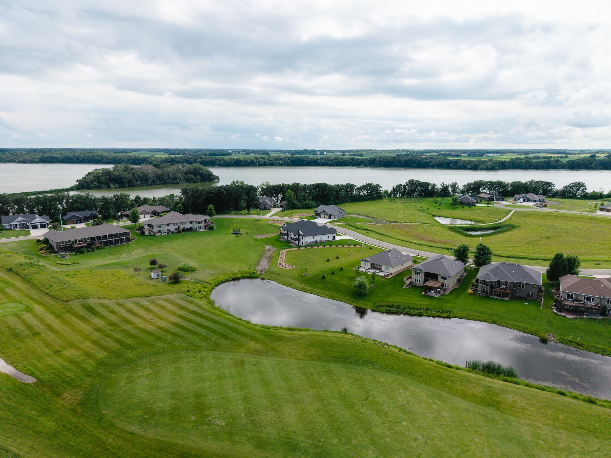 Albert Lea, Minnesota, 56007, United States, 4 Bedrooms Bedrooms, ,2 BathroomsBathrooms,Residential,For Sale,1978307