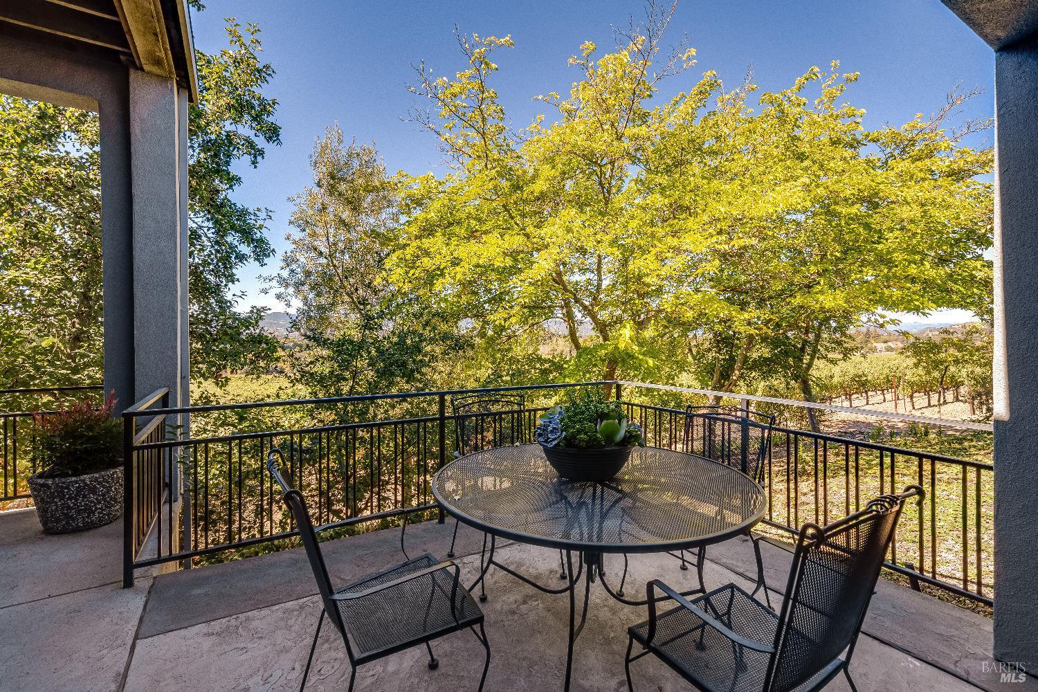 Napa, California, 94558, United States, 4 Bedrooms Bedrooms, ,6 BathroomsBathrooms,Residential,For Sale,1847246