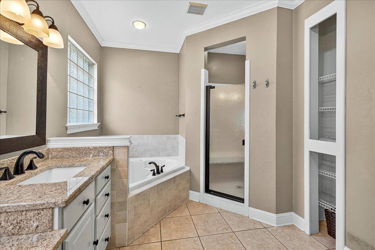 Tallahassee, Florida, 32309, United States, 4 Bedrooms Bedrooms, ,3 BathroomsBathrooms,Residential,For Sale,1805421