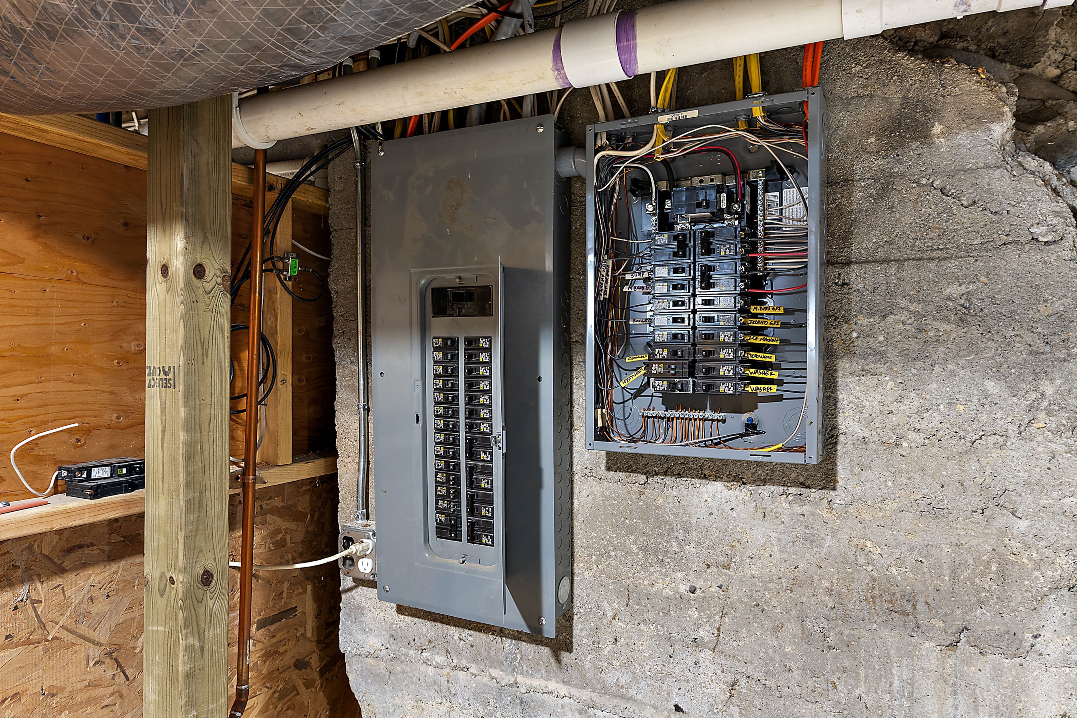 Lapeer, Michigan, 48446, United States, 3 Bedrooms Bedrooms, ,3 BathroomsBathrooms,Residential,For Sale,1807145