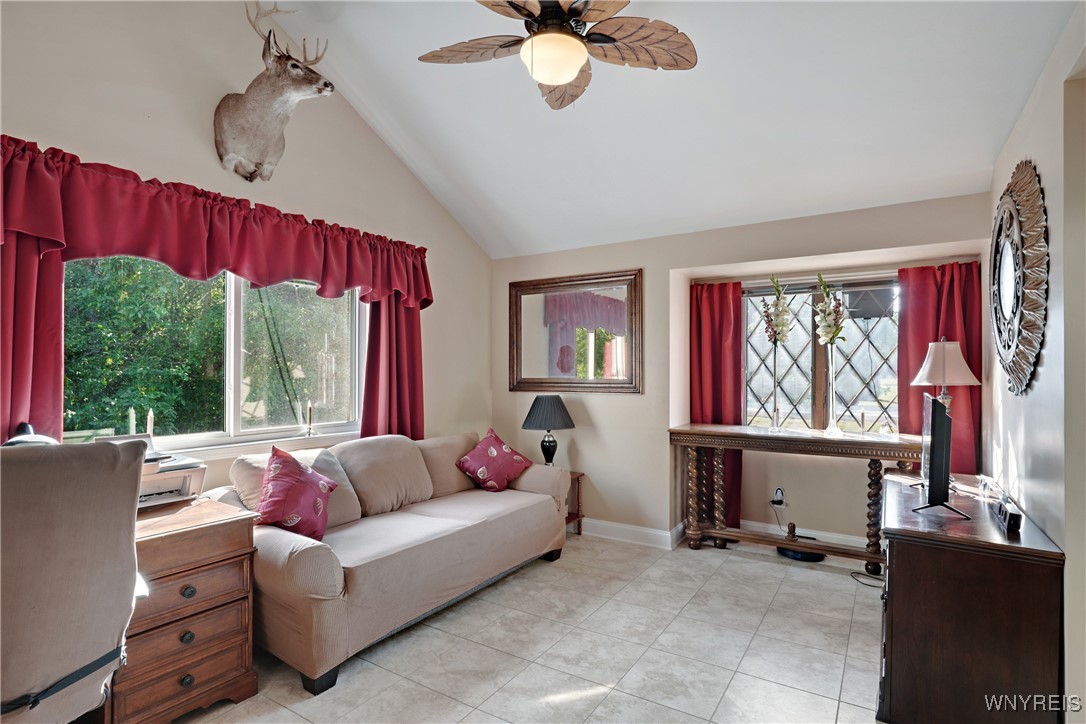 Lewiston, New York, 14092, United States, 4 Bedrooms Bedrooms, ,3 BathroomsBathrooms,Residential,For Sale,1916112