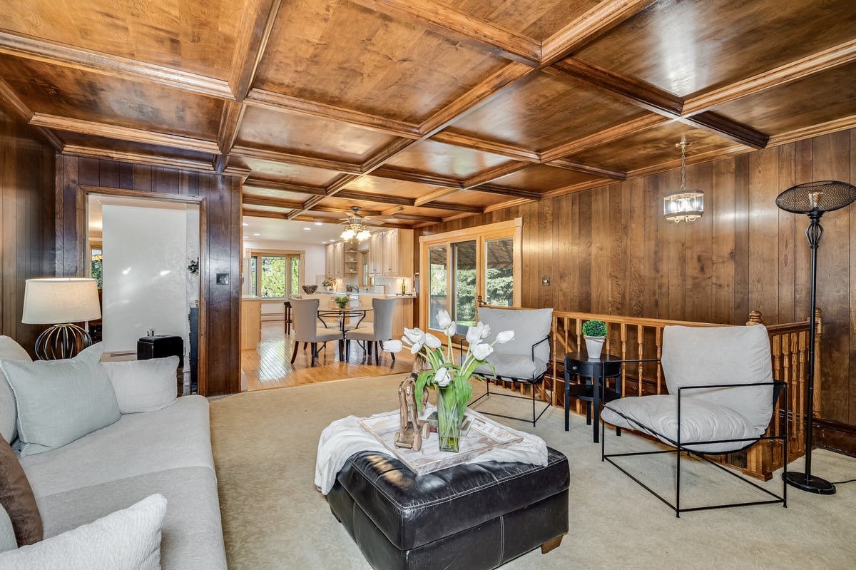 Cheyenne, Wyoming, 82009, United States, 5 Bedrooms Bedrooms, ,3 BathroomsBathrooms,Residential,For Sale,1981305