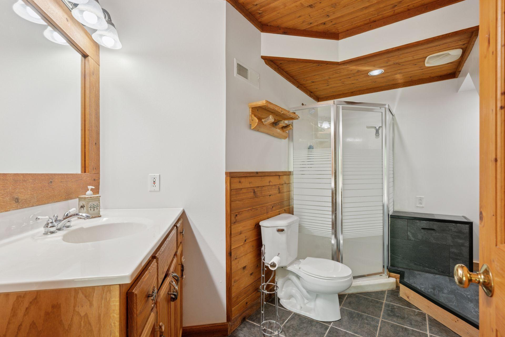 Chisago Lake Twp, Minnesota, 55073, United States, 4 Bedrooms Bedrooms, ,2 BathroomsBathrooms,Residential,For Sale,1912277
